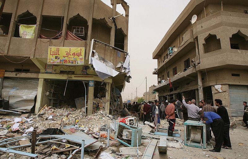 Destruição por foguete na região de al-Hurriyah, em Bagdá, quando sete morreram em março deste ano: pouco interesse | Ali Al-Saadi/AFP