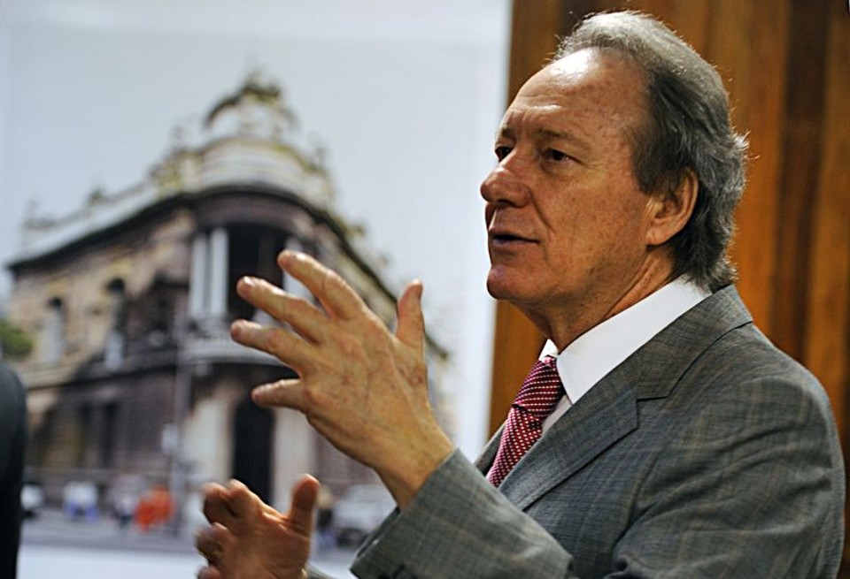 É um número [de políticos barrados pela Lei da Ficha Limpa] esperado por todos nós. A lei vai promover o saneamento nas candidaturas. Mas estamos tratando de um universo pequeno de candidatos. Ricardo Lewandowski, presidente do TSE, elogiando a Lei da Ficha Limpa, e reconhecendo que o alcance dela é pequeno | Roosewelt Pinheiro/ABr