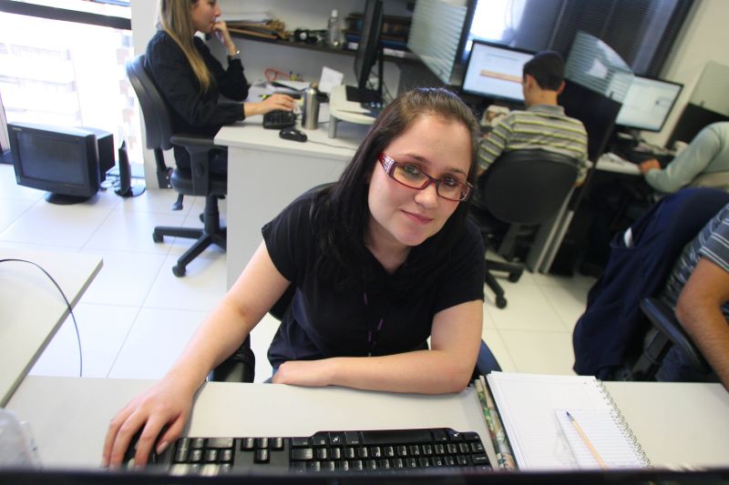 5 horas é o tempo gasto, em média, pelo internauta brasileiro nas redes sociais todos os meses. Segundo o estudo da consultoria Nielsen, 86% dos usuários do país frequentam esses sites | Priscila Forone/ Gazeta do Povo