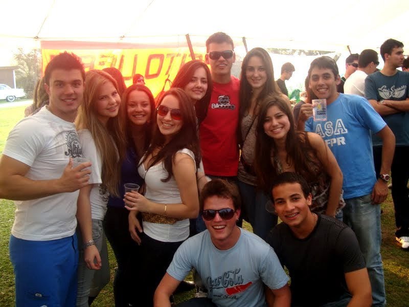 Alunos da UFPR no encontro de baterias das atléticas da universidade, a Batucada Federal | Arquivo pessoal