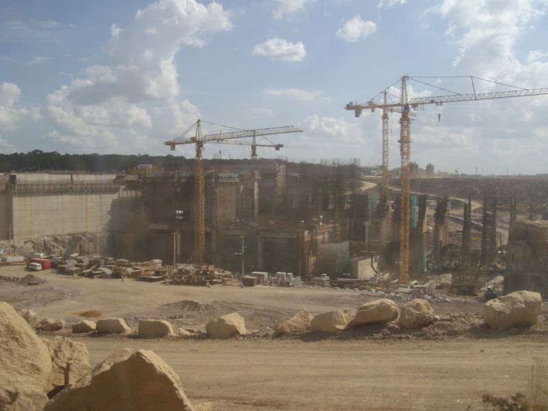 O bras da Hidrelétrica de Santo Antônio, em Rondônia: nova MP dá mais poder ao Estado, maior comprador do país, nas licitações públicas | Arquivo/ Gazeta do Povo