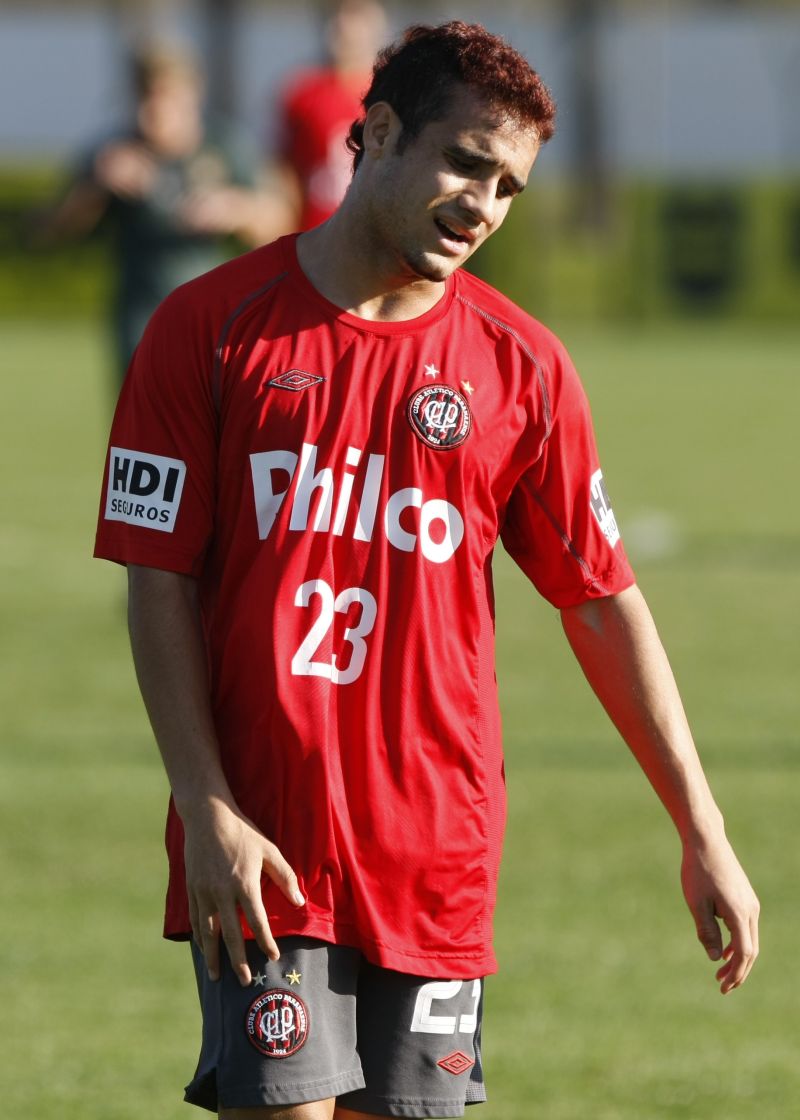 Maikon Leite vem agradando ao técnico e vai receber uma chance contra o Fla | Daniel Castellano / Gazeta do Povo