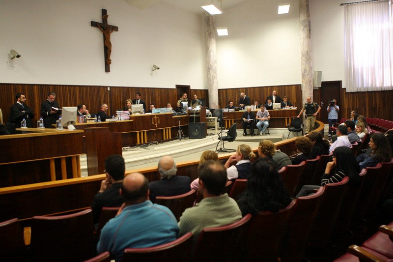 Cerca de 60 pessoas entre familiares e amigos de Bruno e dos dois réus acompanham o julgamento | Priscila Forone / Gazeta do Povo