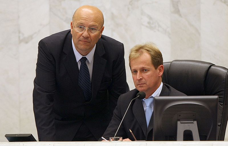 Luiz Claudio Romanelli e Elton Welter: regimento interno da Assembleia paranaense determina que o relator entregue o parecer em 20 dias | Valterci Santos/ Gazeta do Povo