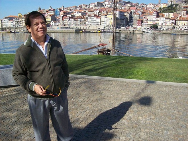 O filósofo e psicanalista Daniel Lins: o caminho da felicidade prevê a ética |