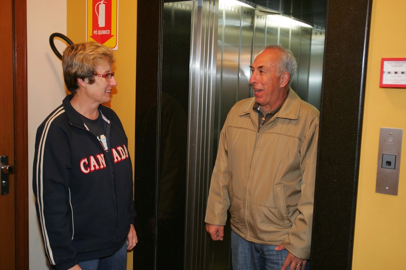 A síndica Silmara Ciola Medeiros e o condômino Otávio Almada: soluções a partir do diálogo | Ivonaldo Alexandre/ Gazeta do Povo