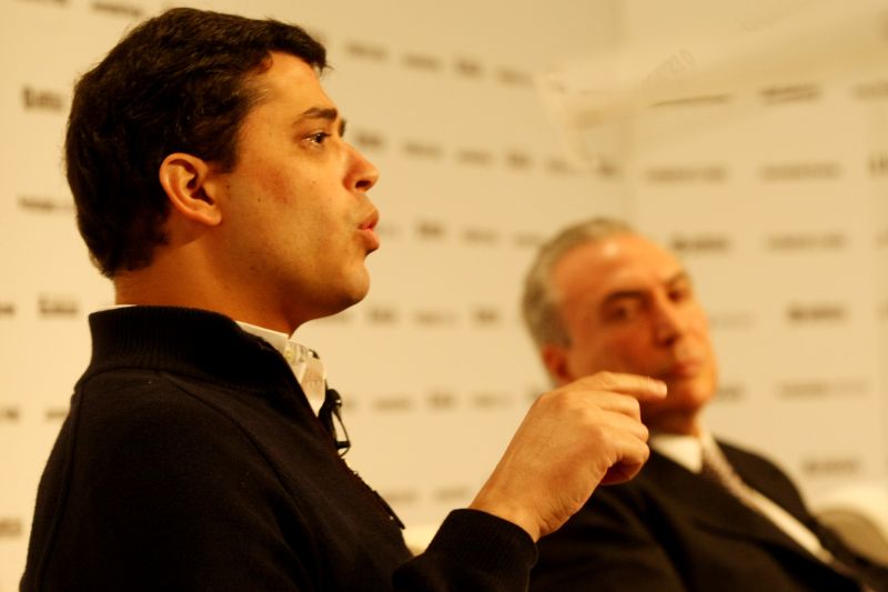 Indio da Costa, observado por Michel Temer: "se ganhar, eu doo meu salário". | Hélvio Romero / Agência Estado