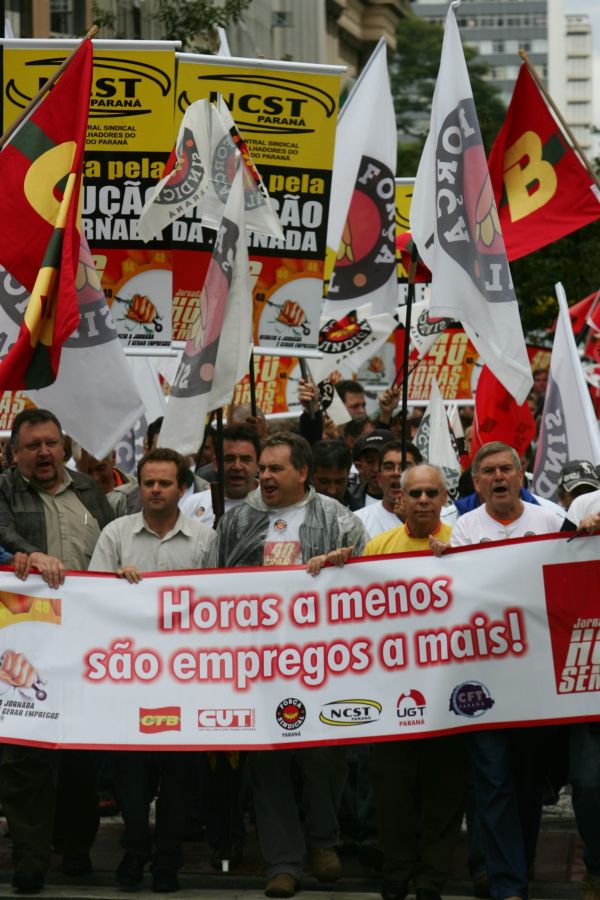 Manifestação pela redução da jornada de trabalho é a única alteração na legislação trabalhista que está na agenda política | Marcelo Elias/Gazeta do Povo