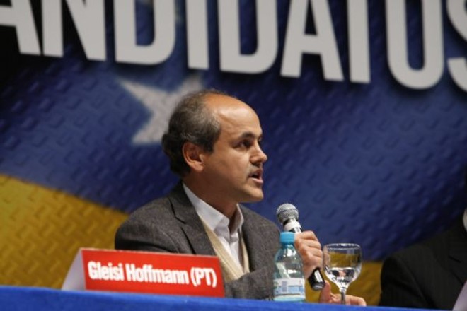 Fruet: exemplo de que CPI não torna ninguém mais conhecido. |