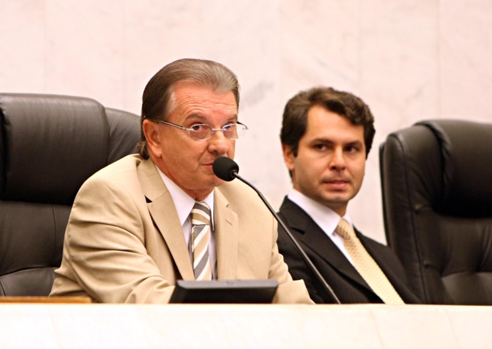 Assembleia ignora denúncias e irregularidades permanecem Nelson Justus e Alexandre Curi: será que eles voltam? | Rodolfo Bührer/Gazeta do Povo