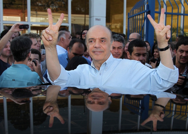 Serra: decisão do TSE libera o tucano para usar a imagem de Lula na tevê | Eliária Andrade/Agência O Globo