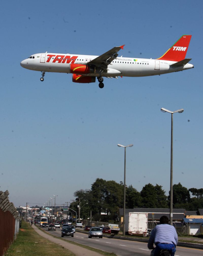 Fusão da TAM com chilena deve aumentar o número de turistas latinos no Brasil | Hedeson Alves/ Gazeta do Povo