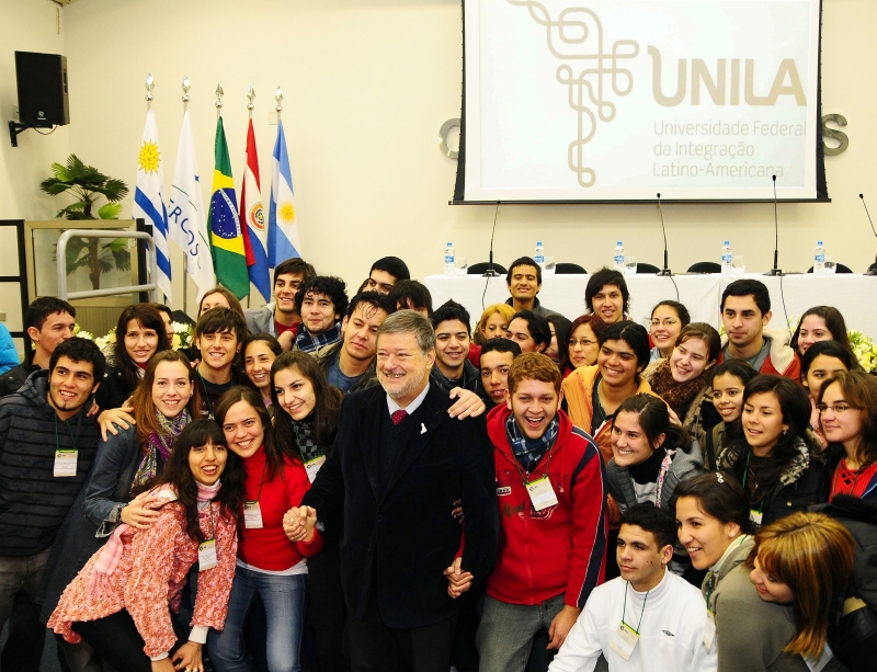 O reitor Hélgio Trindade deu boas-vindas aos primeiros calouros vindos dos países do Mercosul | Marcos Labanca/Gazeta do Povo