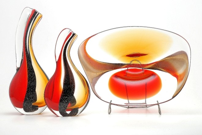 Peças da Cristais São Marcos em cores fortes |