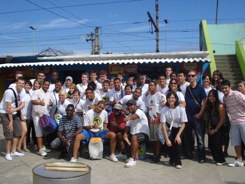 Jovens ingleses do programa Global Fellowship, do British Council: seduzidos pelos bons clichês | Daniel Derevecki/Gazeta do Povo