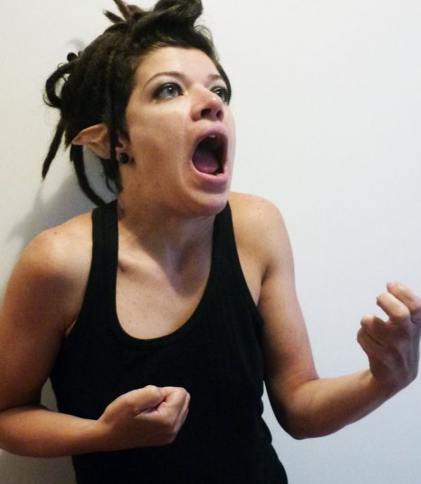 Michelle Moura, em cena de Cavalo, performance que será apresentada no TUC | Divulgação