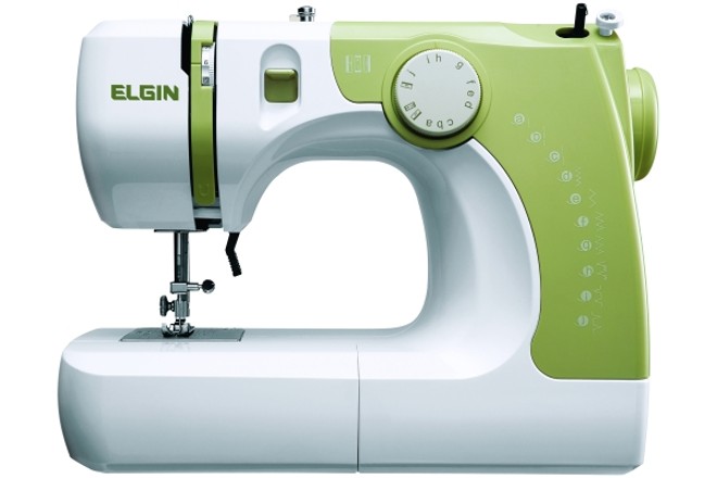 Máquina de costura Superia, da Elgin, na cor branca e verde, compacta e portátil, faz até sete pontos. Preço sugerido: R$ 399 |