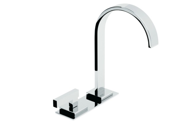 Torneira Fusion, da Roca: chapa de metal sustenta a bica e a alavanca de acionamento |