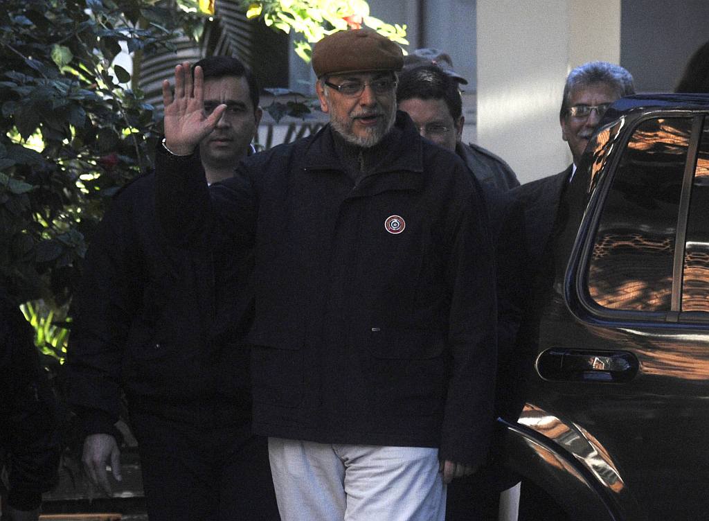 Diagnosticado precocemente, Fernando Lugo possui grandes chances de se recuperar do câncer, segundo os médicos | Reuters