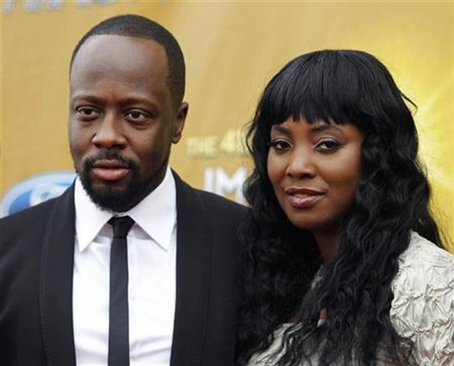 Wyclef Jean e sua esposa Marie Claudinette Jean na NAACP Image Awards em Los Angeles, em fevereiro. O cantor vai anunciar nesta semana sua candidatura à Presidência do Haiti, segundo a revista Time | REUTERS/Danny Moloshok