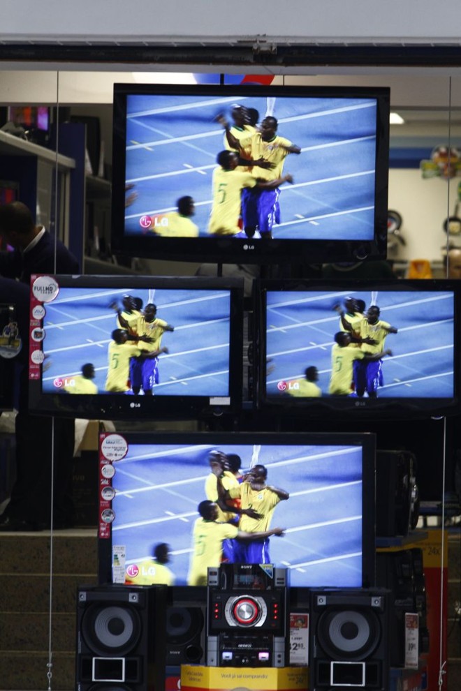 Televisores tiveram procura forte nos meses anteriores à Copa | Daniel Castellano/ Gazeta do Povo