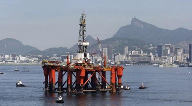 Plataforma no Rio de Janeiro: segundo a ANP, campos de Libra e Franco têm potencial para dobrar as reservas brasileiras | Bruno Domingos/Reuters
