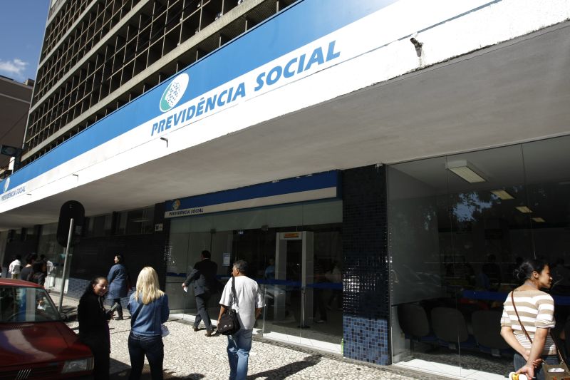 Unidade da Previdência em Curitiba: contratações levarão à retomada das perícias | Marcelo Elias/ Gazeta do Povo