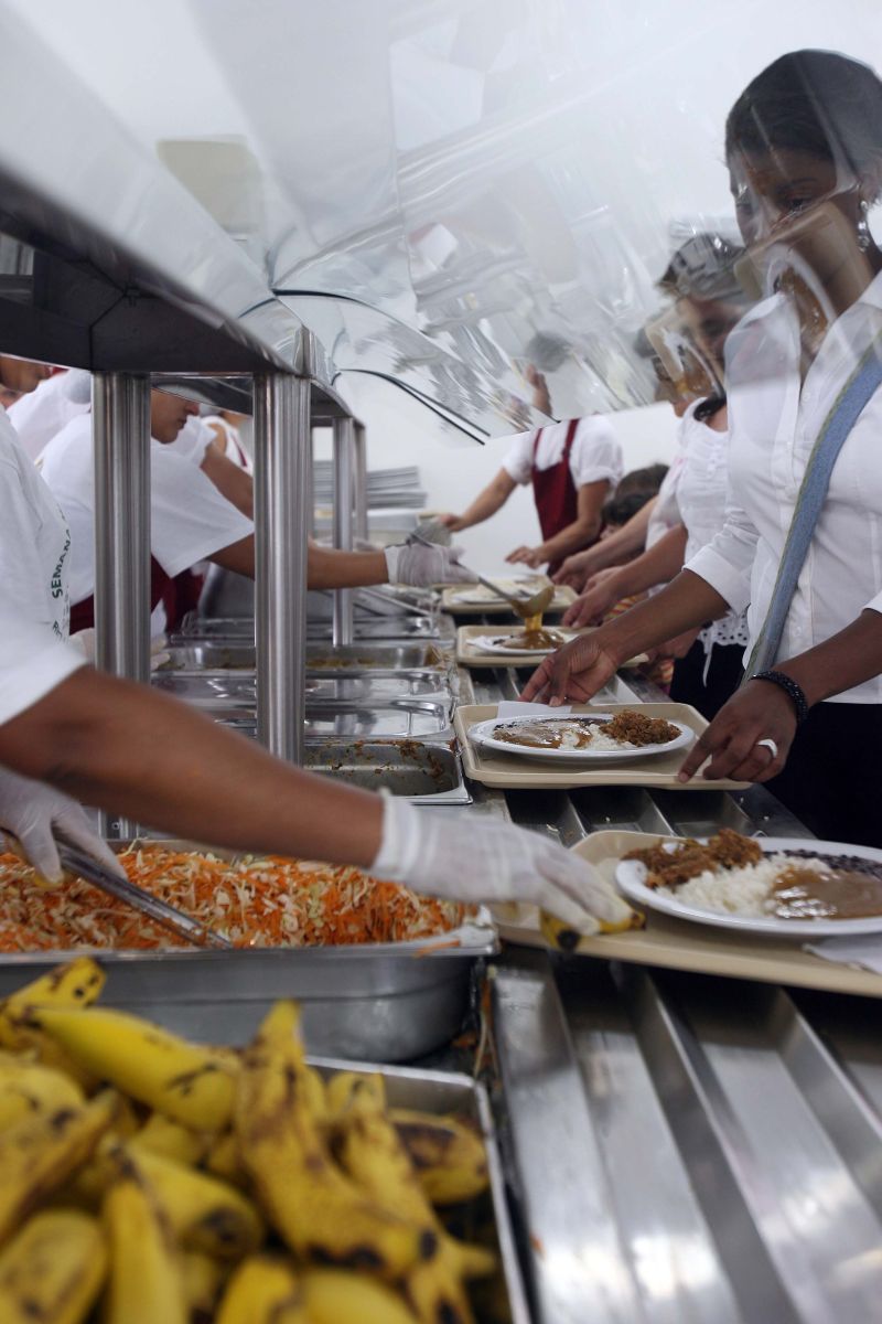 O Restaurante Popular de Curitiba foi feito com recursos do governo federal | Hedeson Alves / Gazeta do Povo