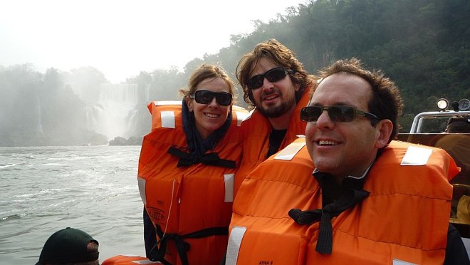 A diretora Kathryn Bigelow, o roteirista Mark Boal e o produtor brasileiro Ivan Teixeira | Divulgação