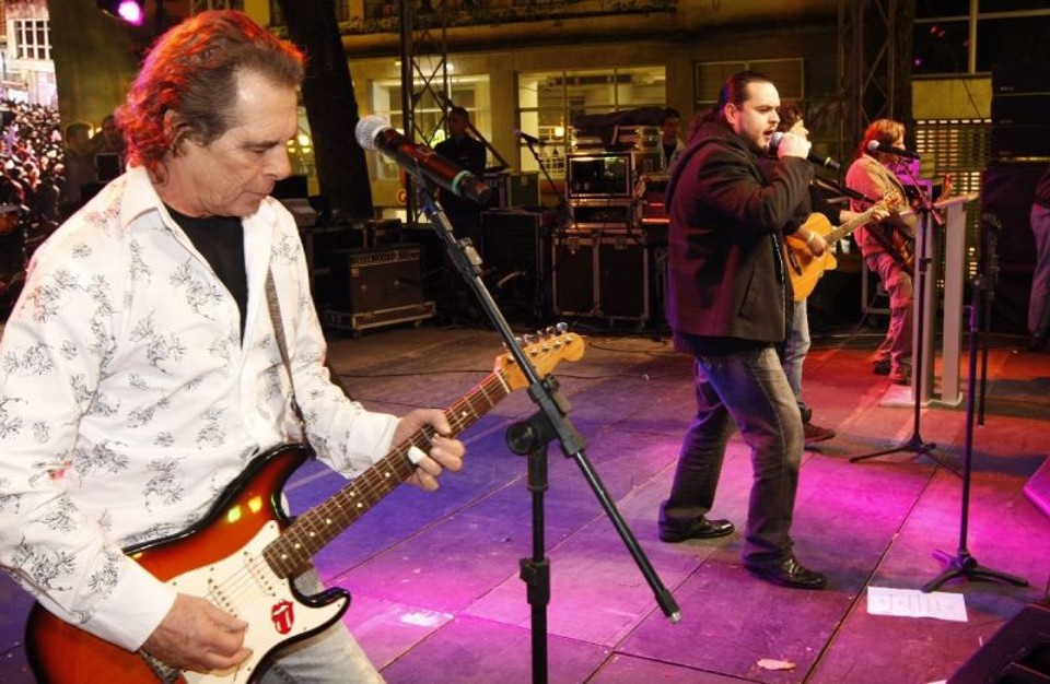 A banda Blindagem participa do evento na programação do viradão curitibano | Marcelo Elias/ Gazeta do Povo