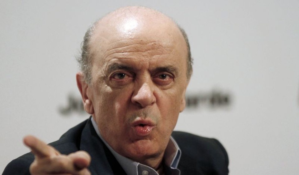 Não acho que o principal aspecto dessa questão seja eleitoral (...). É de outra natureza: tem a ver com a democracia, com os direitos individuais.
José Serra, candidato do PSDB à Presidência. | Reuters
