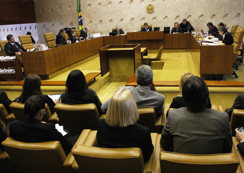 Plenário do Supremo: ministros consideraram que cabe ao juiz decidir se condena à prisão ou aplica a pena alternativa ao pequeno traficante | Fotos: Divulgação STF