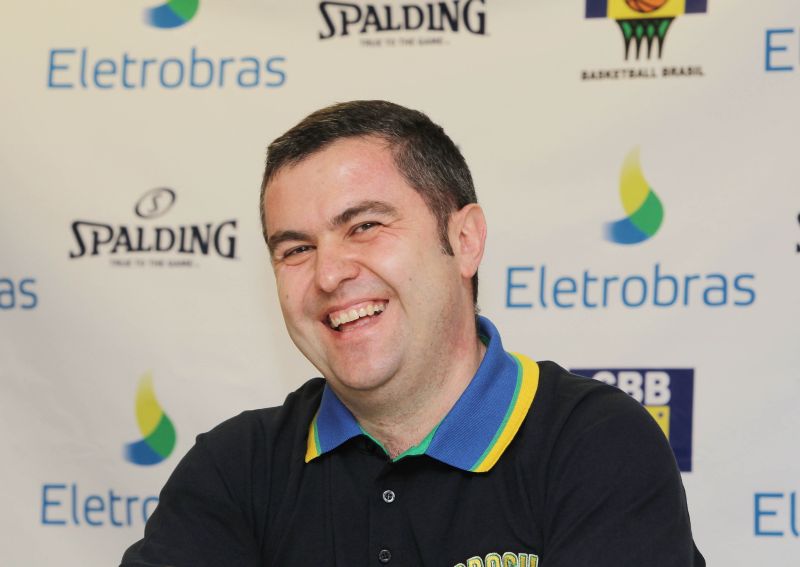 Carlos Colinas, técnico brasileiro | Nelson Almeida / CBB