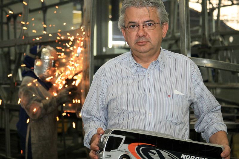 Jacel Duzanowski, da Mascarello, espera fechar o ano com aumento de 20% no número de ônibus produzidos | Cesar Machado/Valepress