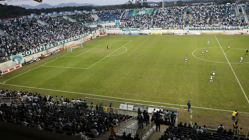 Partida contra o Bahia foi o melhor público do Coritiba no exílio em Joinville | Antonio Costa / Agência de Notícias Gazeta do Povo