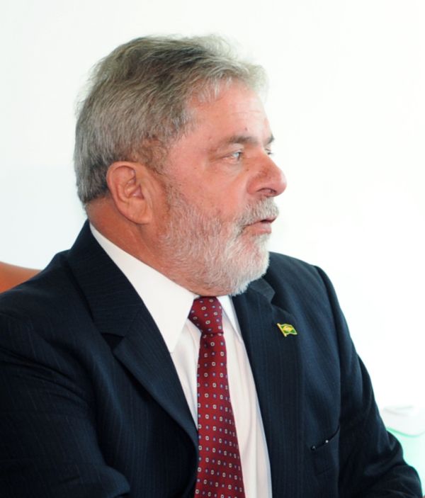 Infelizmente, nosso adversário, candidato da turma do contra (...), resolveu partir para os ataques pessoais e para a baixaria, Luiz Inácio Lula da Silva, presidente da República | Wilson Dias / Agência Brasil