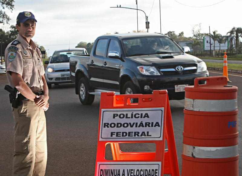 Marcos Pierre Carvalho, inspetor da Polícia Rodoviária Federal: trabalho árduo nas rodovias de uma das regiões mais inseguras do estado | Albari Rosa / Gazeta do Povo
