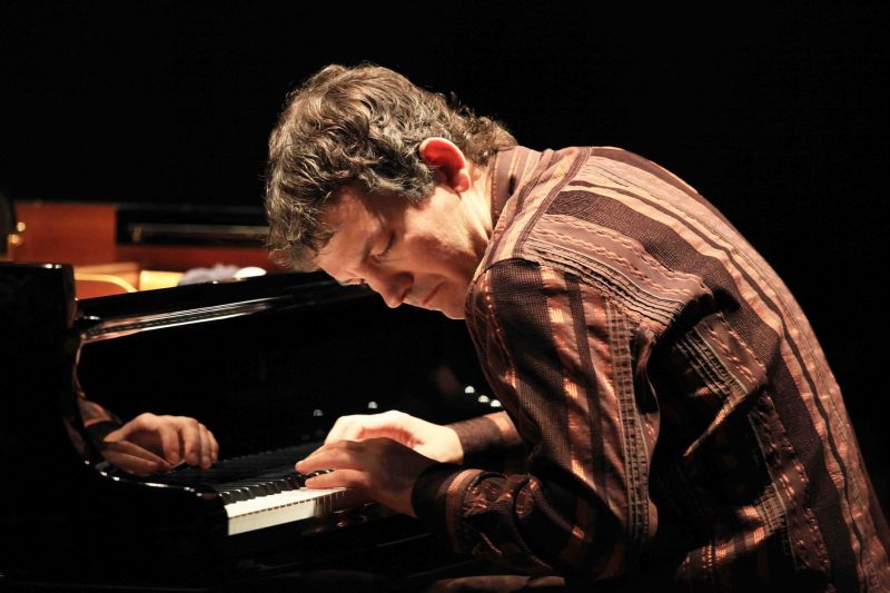 Sem preconceitos: o pianista Brad Mehldau vai de Thelonious Monk a Oasis, passando por Radiohead, Nick Drake e Chico Buarque | Divulgação
