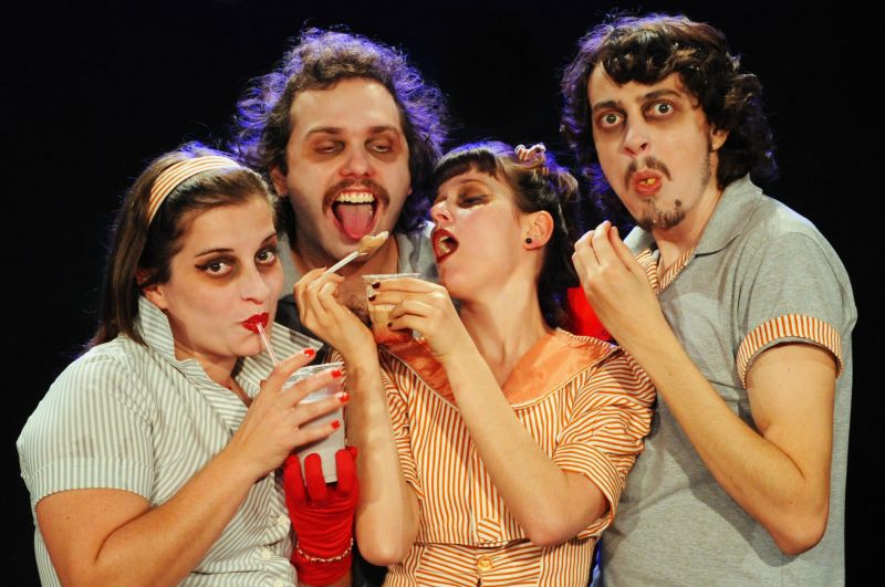 Milkshakespeare: peça do veterano Julio Zanotta Vieira é sucesso de público no Rio Grande do Sul. O espetáculo brinca com a obra do autor de Hamlet | Divulgação