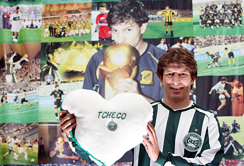 Tcheco se apresenta ao Coritiba, mas ainda não reestreará pelo Alviverde | Albari Rosa / Agência de Notícias Gazeta do Povo