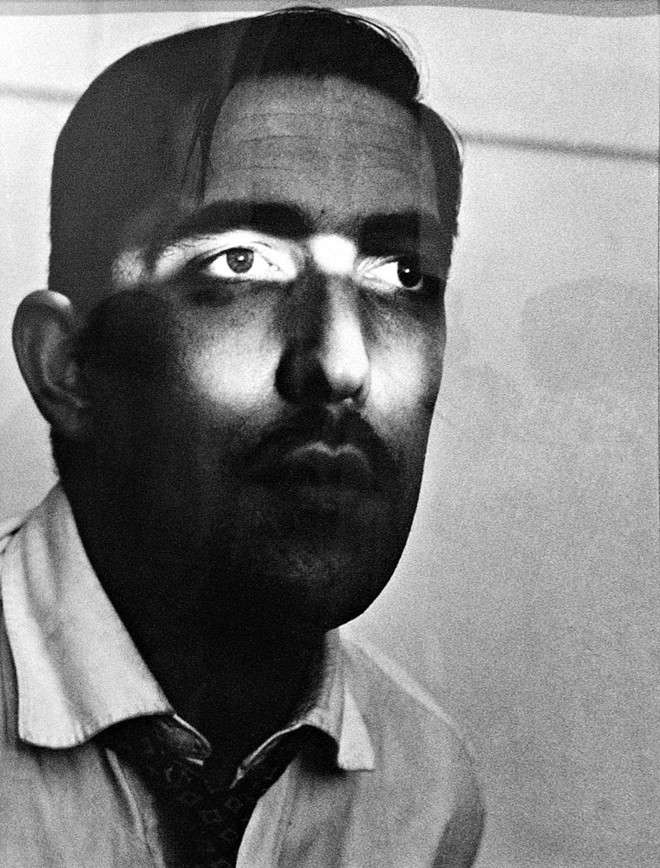 Autorretrato de Geraldo de Barros, de 1940, pertencente ao Museu da Fotografia | 
