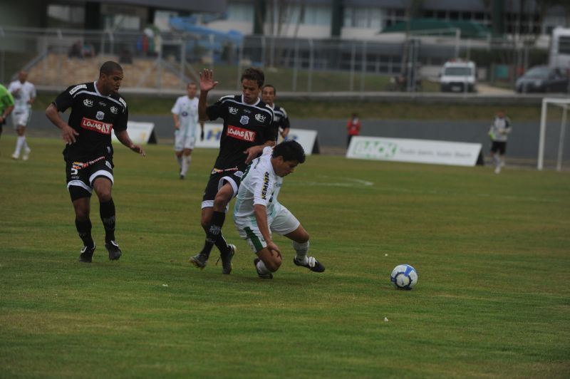 Fantasma elimina o catarinense Metropolitano com triunfo por 3 a 2 | Gilmar Souza/ Jornal de Sta. Catarina