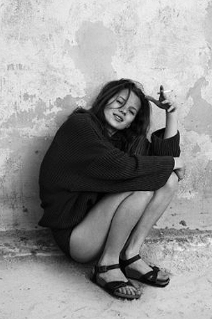 Fotos da top inglesa Kate Moss feitas por Corinne Day nos anos 1990 | Reprodução/Site da artista