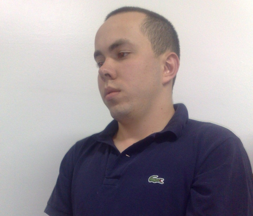 Skinhead acusado de esfaquear jovem se apresenta. Outro é identificado Gabriel Cata Preta está detido na carceragem da DFR | Felippe Aníbal/ Gazeta do Povo