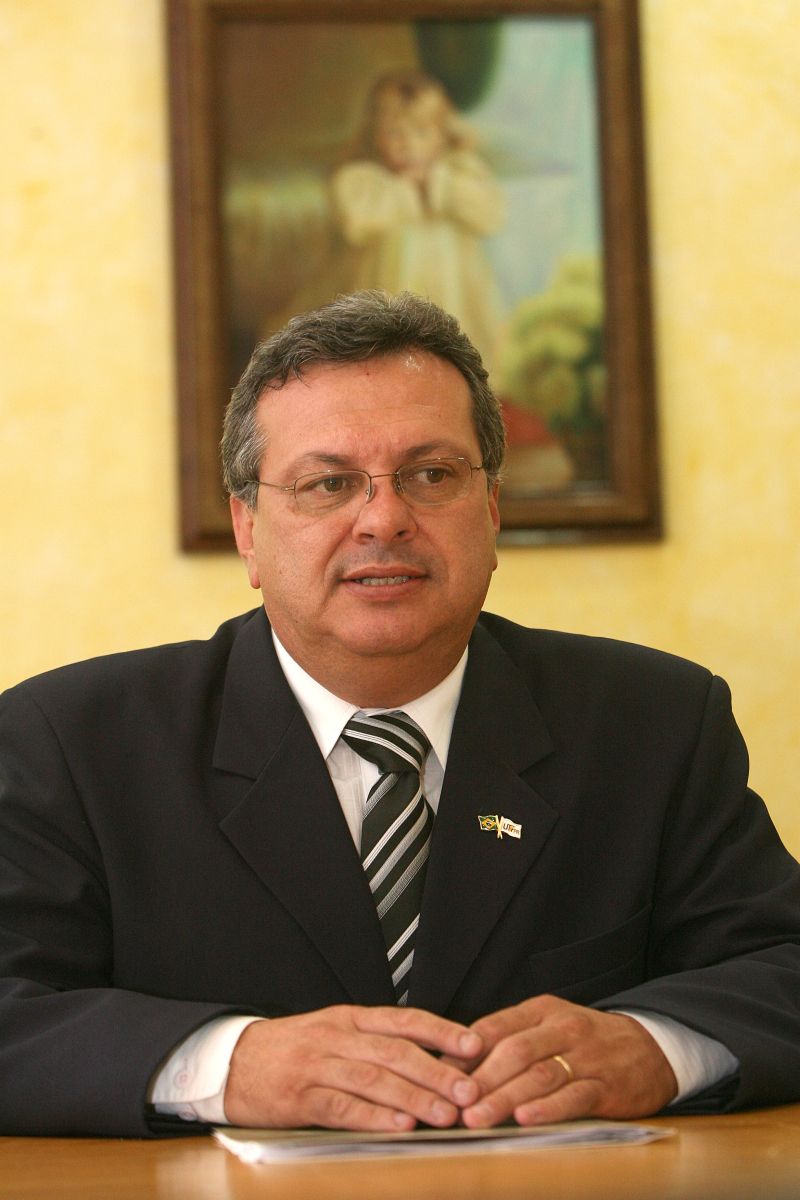 O Reitor da UTFPR, Carlos Eduardo Cantarelli | Hedeson Alves / Gazeta do Povo