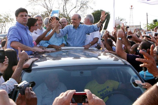 José Serra esteve ontem na Bahia. Para tucanos, campanha de Dilma fez muitas 