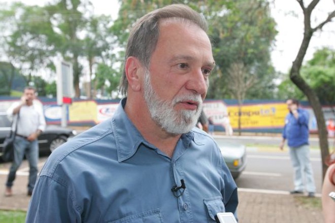 ... e Osmar Dias fez campanha em São José dos Pinhais | 