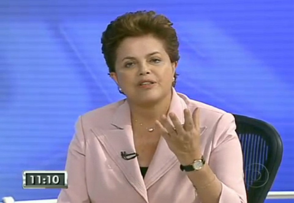 A candidata do PT à Presidência da República, Dilma Rousseff, foi entrevistada nesta segunda-feira (18) no Jornal Nacional. O candidato José Serra (PSDB) será ouvido nesta terça-feira (19) | Reprodução/TV Globo