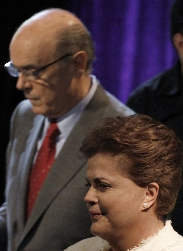 Candidatos se acusaram de alguma coisa em praticamente todas as respostas | Nacho Doce / Reuters