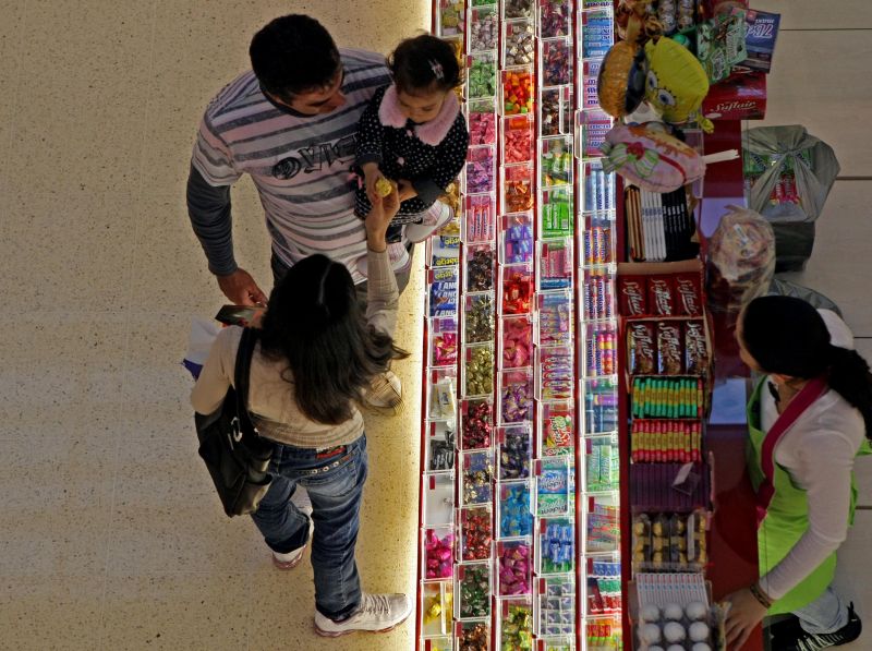 Pesquisa: pais evitam levar os filhos ao shopping para fazer compras maiores | Albari Rosa/ Gazeta do Povo